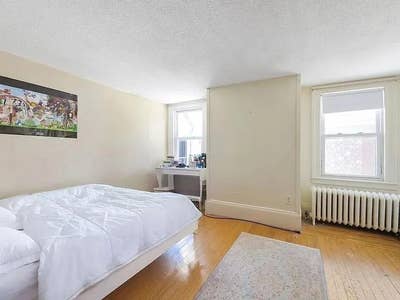 One sunny room in quiet Brighton 3 bed for June 1 Main Photo