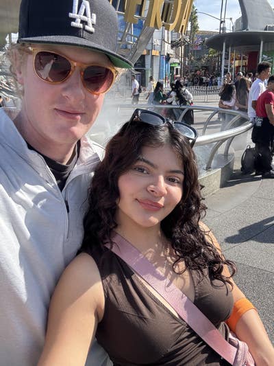 21 year old student looking for a room in LA Main Photo