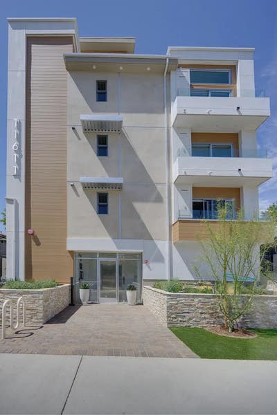 Room in 3br/2bath Apt in lovely Studio City/NoHo Main Photo