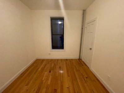 Large Room for Rent- Lease takeover Main Photo