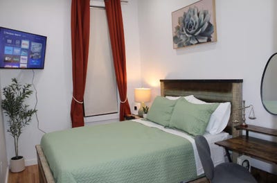 Modern Apartment Main Photo