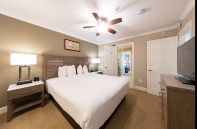 Clean & Quiet Private Room w/ Private Bath Main Photo
