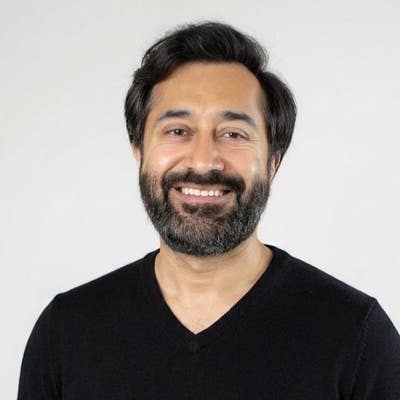 Clean, Considerate Professional Seeking 3-Month SL Main Photo