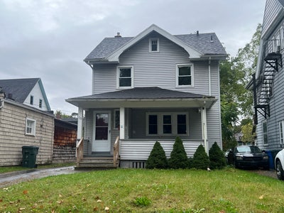 Room for Rent: 5 Minutes from U of R Main Photo