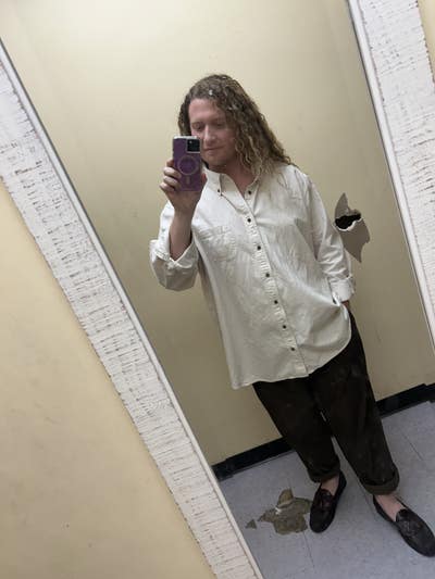 Professional Male seeks a small or large room Main Photo