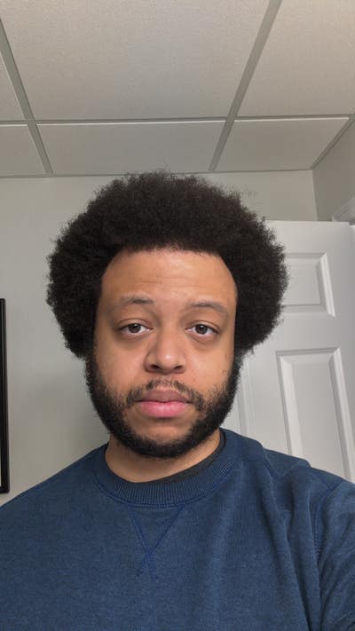 I am a professional male aged 29. I am lookin... Main Photo