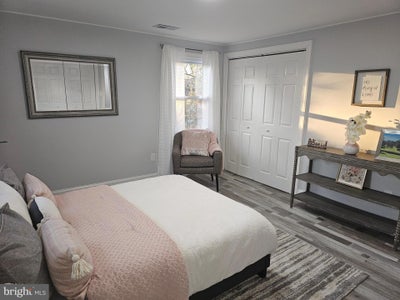 Fully Furnished Room with Private Bath Main Photo