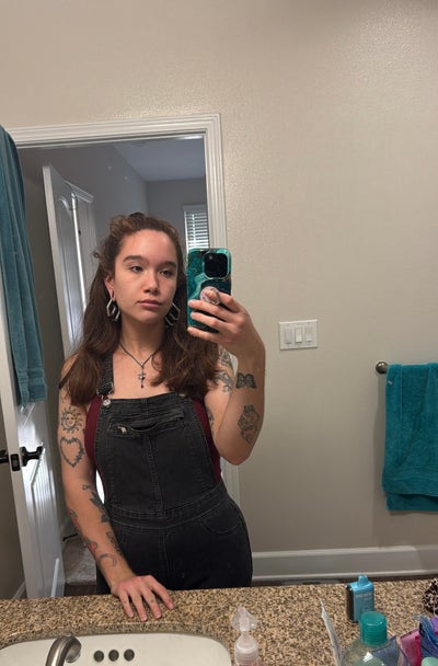 Responsible tenant with two cats needs a room Main Photo