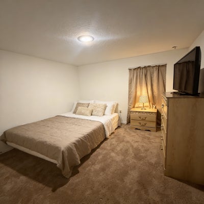 Cozy room in the south  Main Photo