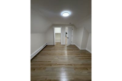 Beautifully Updated Room Main Photo