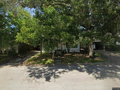 Cozy 1 Bed Bath Home on S High St_Available  in He Main Photo