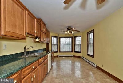 Gourmet kitchen|All bills and wifi $100|1BR1Ba|Rel Main Photo