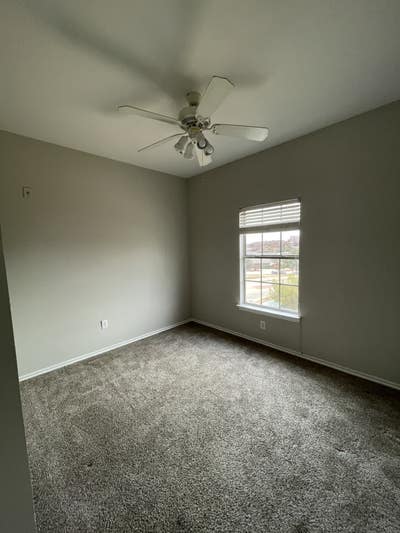 Temporary private bed and bath available  Main Photo