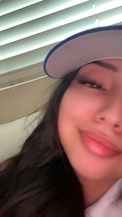 Female looking for a room in Los Angeles now Main Photo