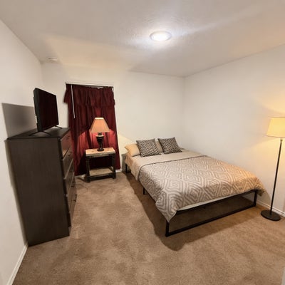 Room for Rent! Main Photo