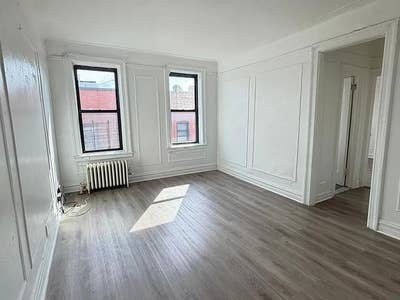 Room for Rent – Comfortable & Convenient Living Main Photo