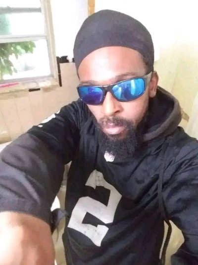 41 year old Male seeks a large room Main Photo