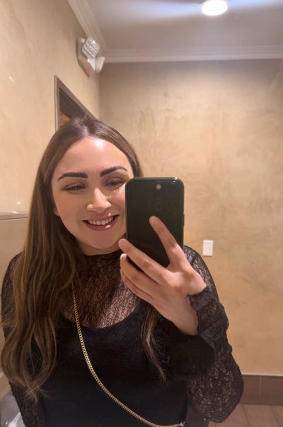 Student looking for a room in Long Beach area Main Photo