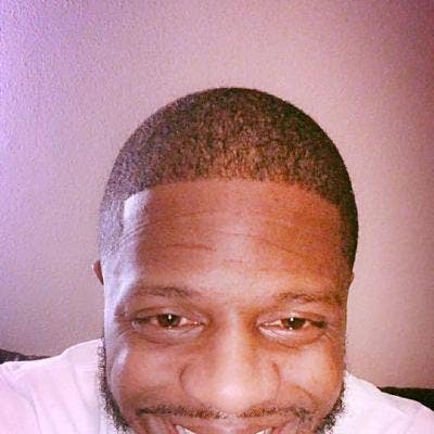 Professional Male seeks a large room Main Photo