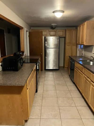 Room For Rent in Lovely Home Main Photo