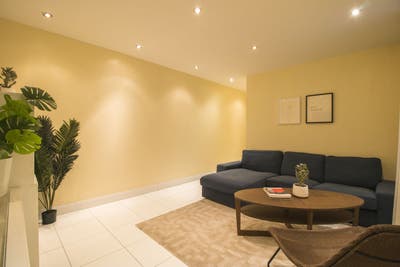 5 bed in Upper West Side on a flexible lease Main Photo