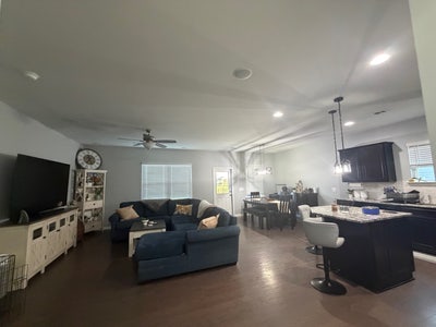2 bedrooms for rent Main Photo