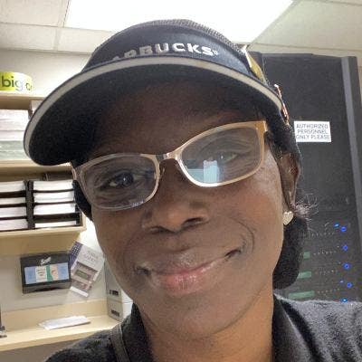 45 year old Female seeks a small or large room Main Photo