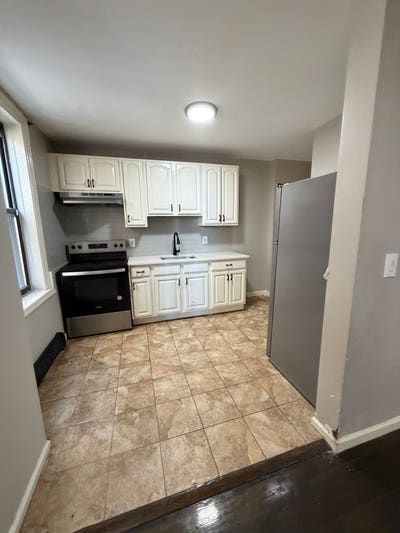 Beautiful One Bedroom On First Floor Now Available Main Photo