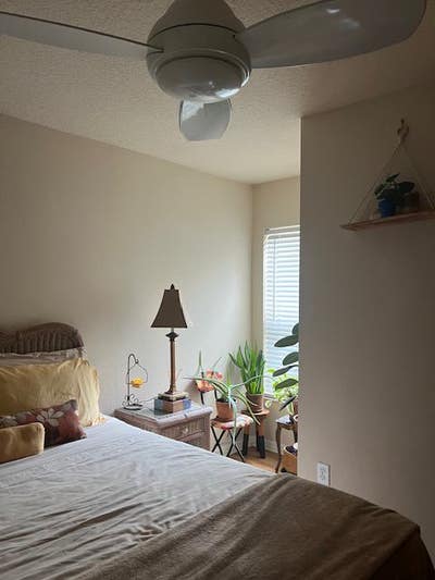 Cozy Furnished Room in Private End-Unit Villa Main Photo