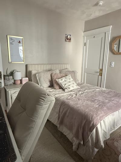 Private room for rent Main Photo