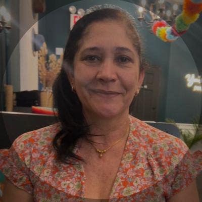 Professional Female seeks a small or large room Main Photo