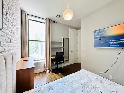 Charming Prospect Place Residence near Manhattan Main Photo