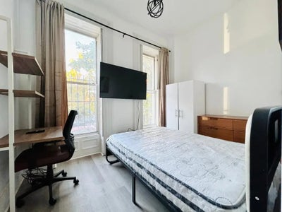 Modern Van Buren St Apartment in Bed-Stuy Main Photo
