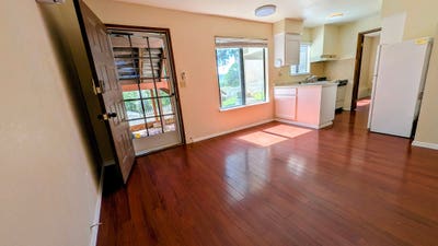 1Bed Bath Granny Unit Main Photo