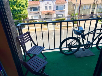 1 Room by the Beach ! Main Photo