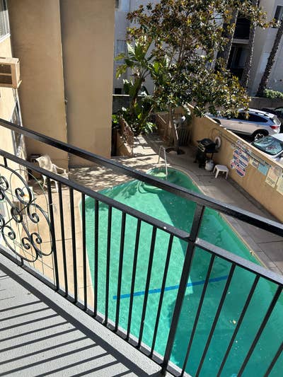 2 Rooms | Hollywood | Pool & Parking Main Photo