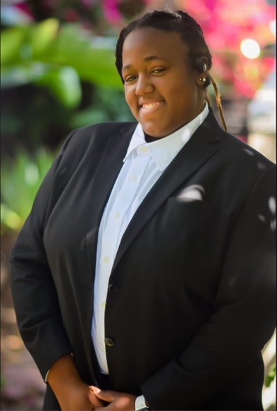 26 year old woman looking for a room in LA Main Photo