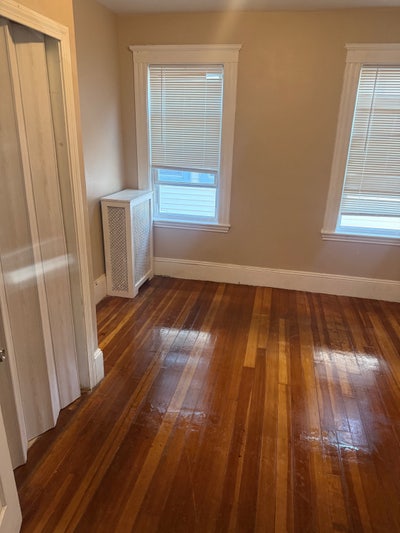 1 bedroom available for rent  Main Photo