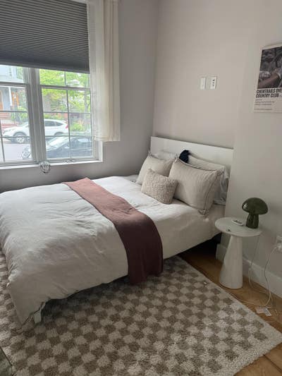 Fully furnished spare room available in Astoria NY Main Photo