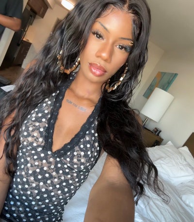 Responsible female looking for a room in LA Main Photo