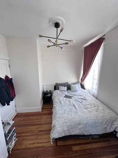 Large room with Private Bathroom in Astoria Main Photo