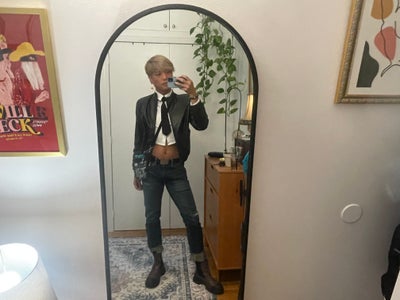Looking for Room. Main Photo