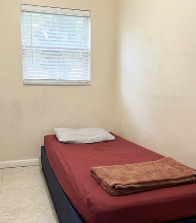 Room Main Photo