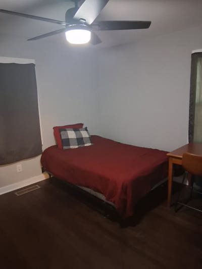 Private room for rent Main Photo