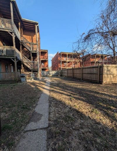 One BR apartment. Move in ready.  Main Photo