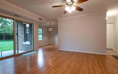 Modern 1 Bed 1 Bath Condo in Gaithersburg_Availabl Main Photo