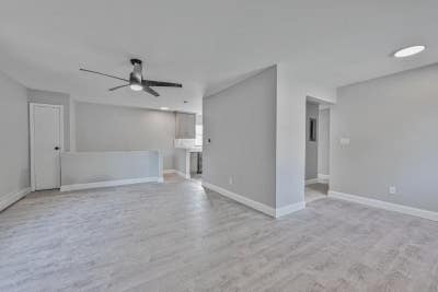 Spacious 3BR Apartment Available in Queens No Fee! Main Photo