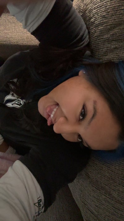 Female looking for a room in Los Angeles now Main Photo