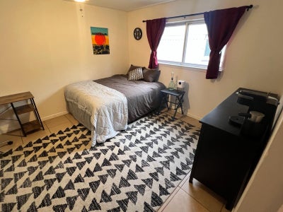 Private Master Suite w/ Priv Bathroom 78745 Main Photo