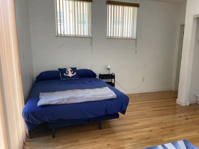 Seeking roommate  Main Photo